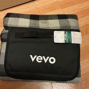 Black and Gray Men's Messenger Bag